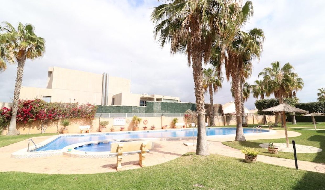 Rental - semi-detached house - Orihuela Costa - La Regia