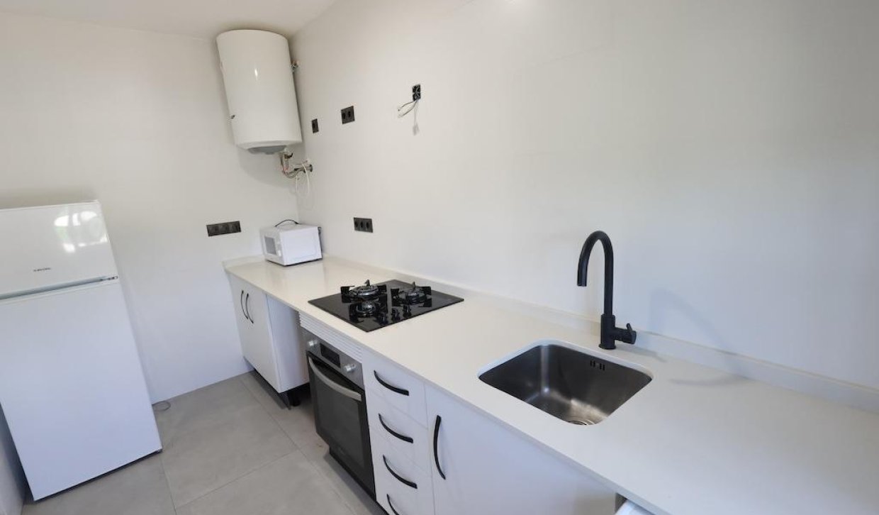 Alquiler - Apartamento  - Torrevieja - Los balcones