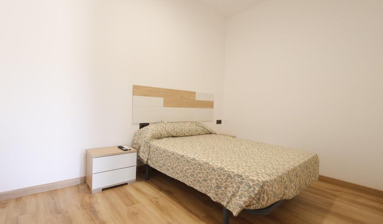 Alquiler - Apartamento  - Torrevieja - Los balcones
