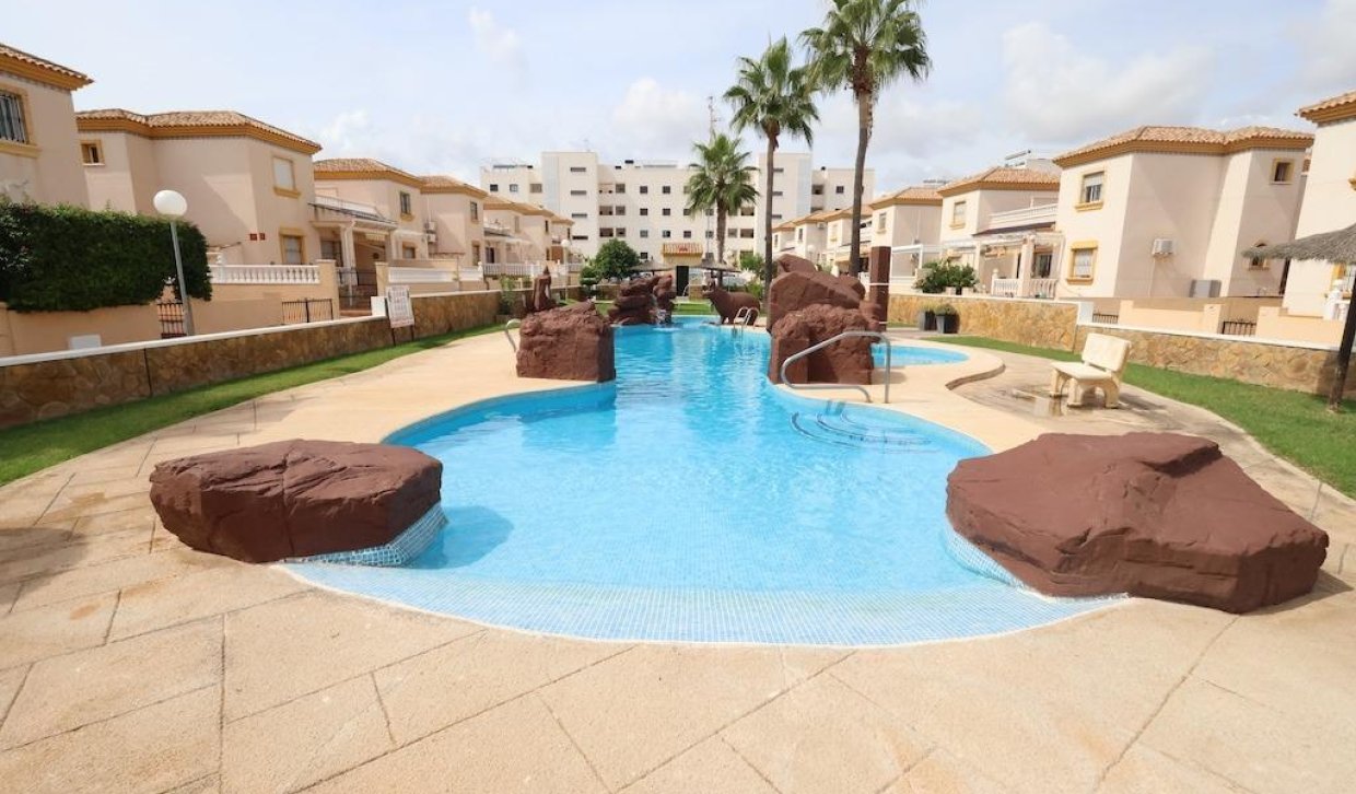 Verhuur - Halfvrijstaande  woning - Orihuela Costa - Los Dolses