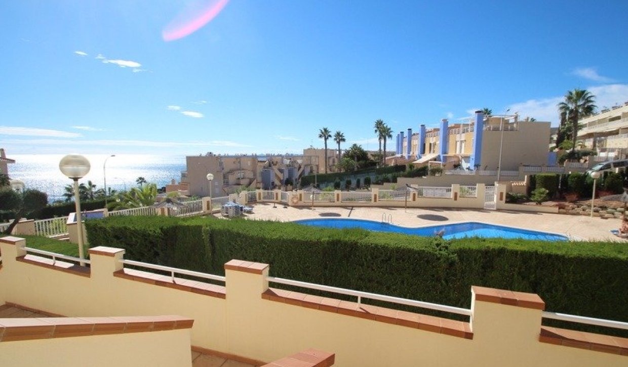 Alquiler a largo plazo - Apartamento - Orihuela Costa - Campoamor