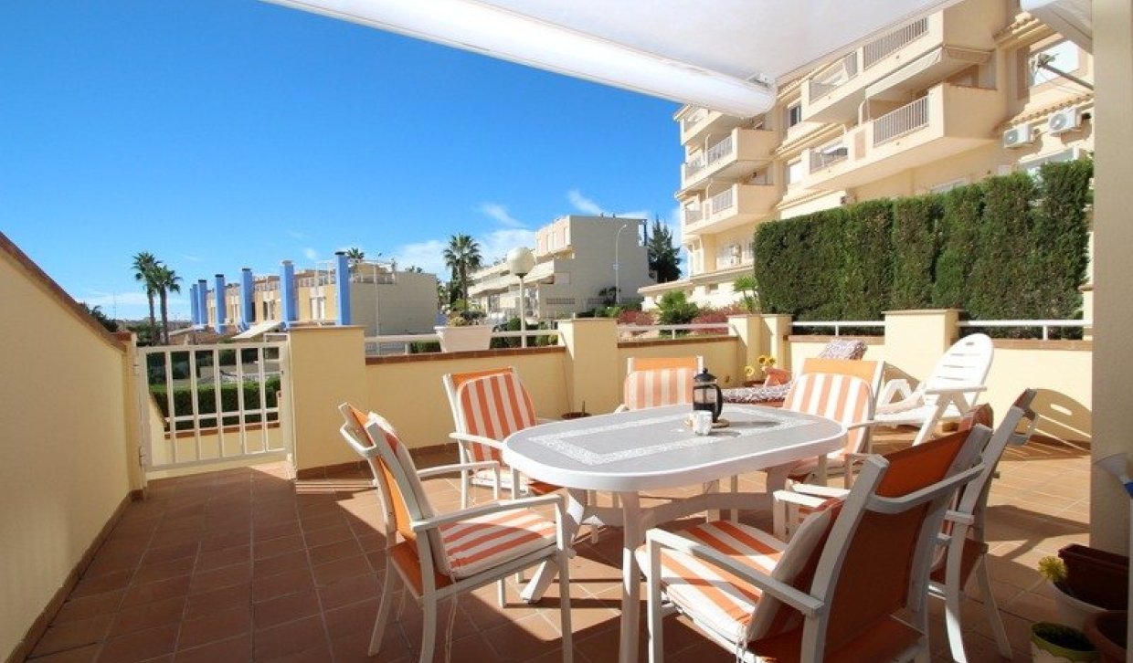 Alquiler a largo plazo - Apartamento - Orihuela Costa - Campoamor