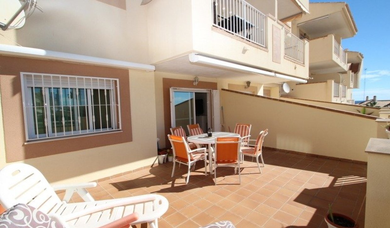 Alquiler a largo plazo - Apartamento - Orihuela Costa - Campoamor