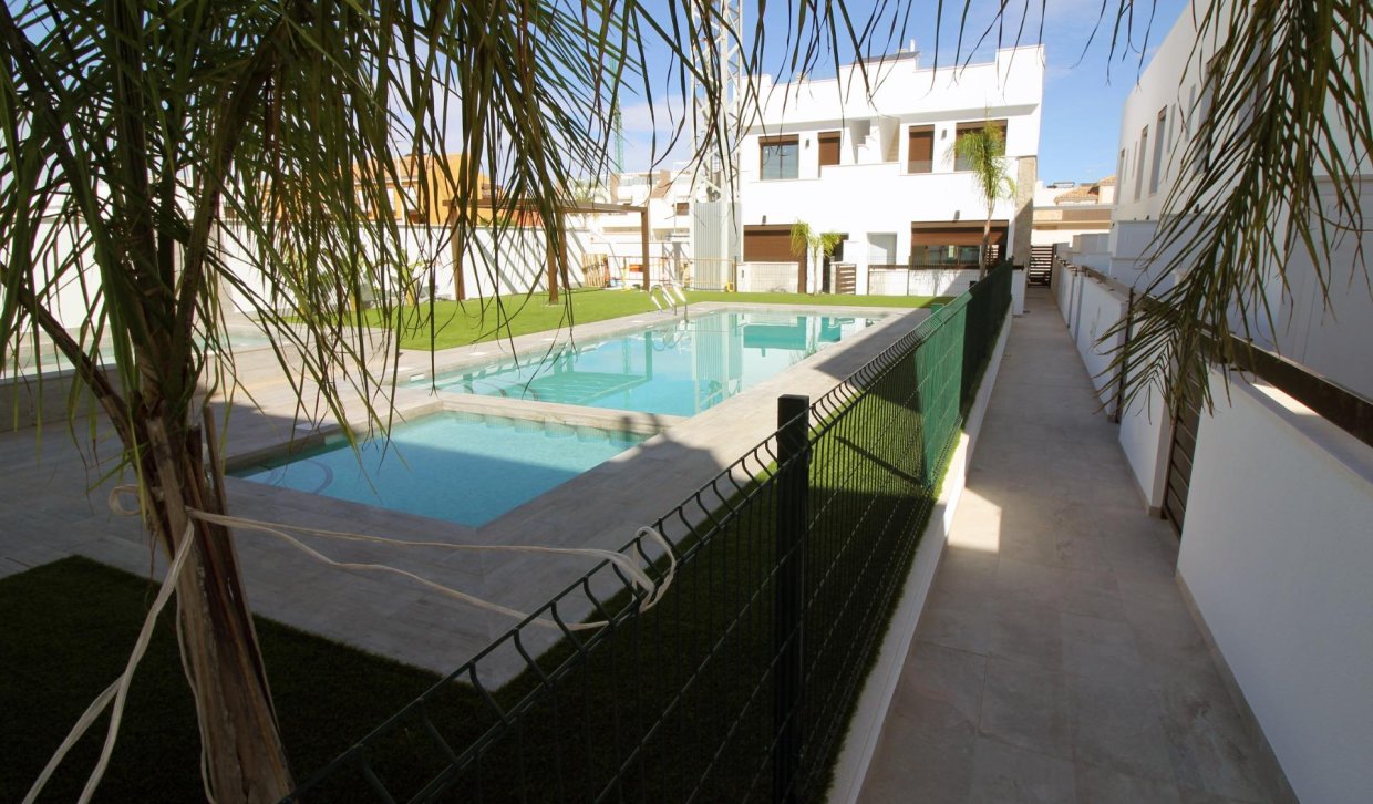 Obra nueva - Villa - Pilar de la Horadada - parque Andromeda