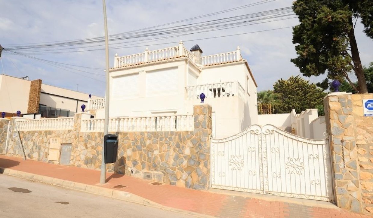 Segunda Mano - Chalet - Torrevieja - Los Balcones - Los Altos del Edén