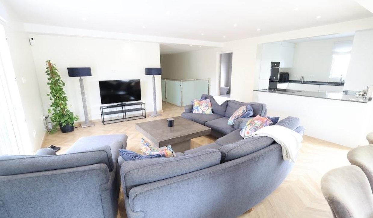 Resale - Chalet - Torrevieja - Los Balcones - Los Altos del Edén