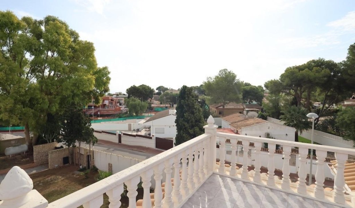 Segunda Mano - Chalet - Torrevieja - Los Balcones - Los Altos del Edén