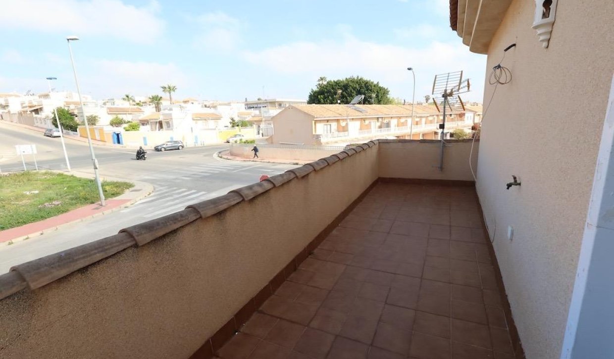 Odsprzedaż - Chalet - Torrevieja - Los Balcones - Los Altos del Edén