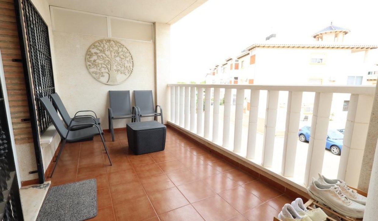 Resale - Apartment  - Orihuela Costa - La Zenia