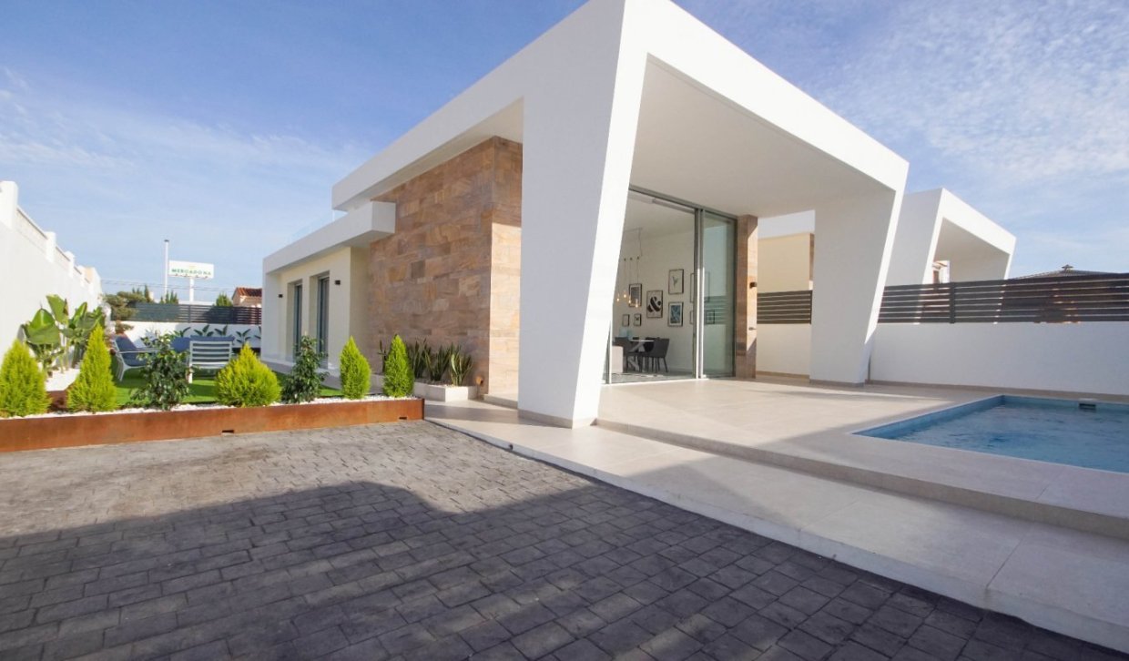 Obra nueva - Villa - Torrevieja - Los balcones